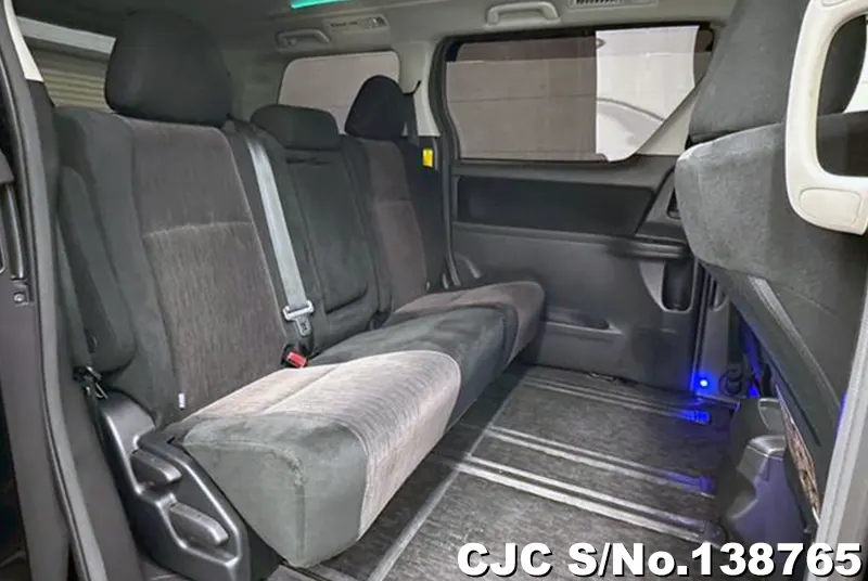 2012 Toyota / Alphard Stock No. 138765