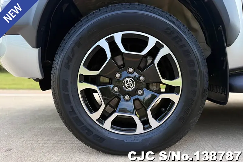 2024 Toyota / Hilux / Revo Stock No. 138787