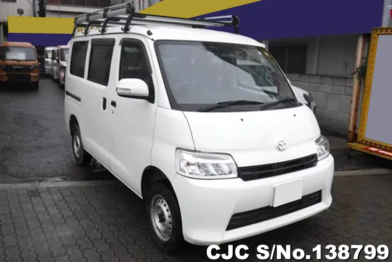 2022 Mazda / Bongo Stock No. 138799