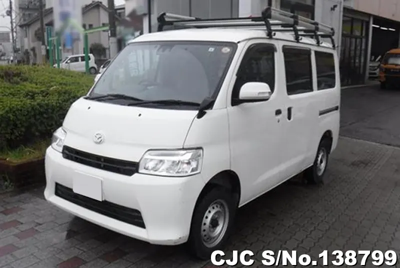 2022 Mazda / Bongo Stock No. 138799