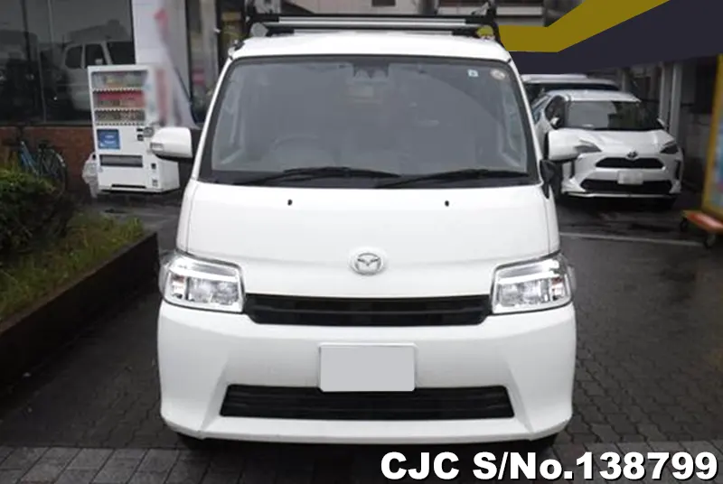 2022 Mazda / Bongo Stock No. 138799