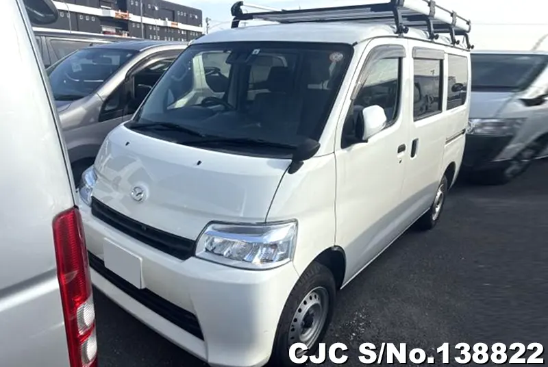 2021 Mazda / Bongo Stock No. 138822