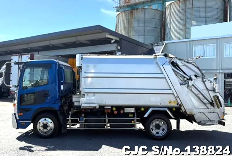 2015 Nissan / Condor Stock No. 138824
