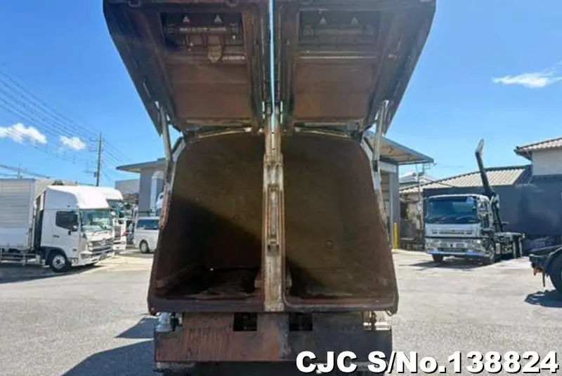 2015 Nissan / Condor Stock No. 138824