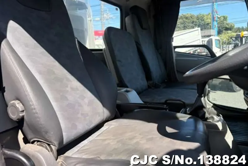 2015 Nissan / Condor Stock No. 138824