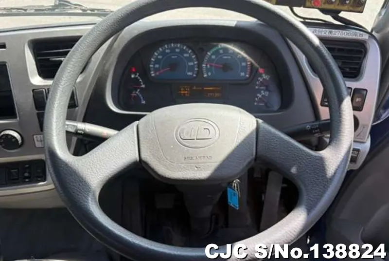 2015 Nissan / Condor Stock No. 138824