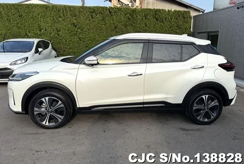 2023 Nissan / Kicks Stock No. 138828