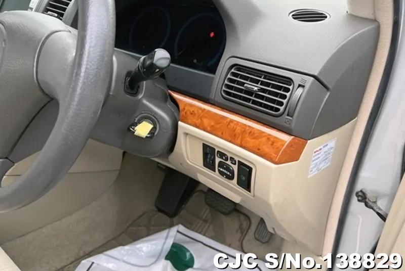 2005 Toyota / Premio Stock No. 138829