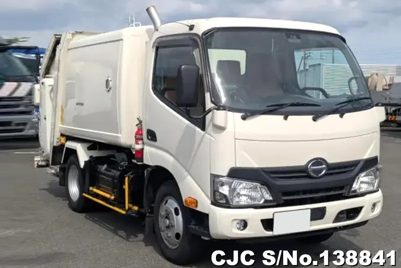 2018 Hino / Dutro XZU600X
