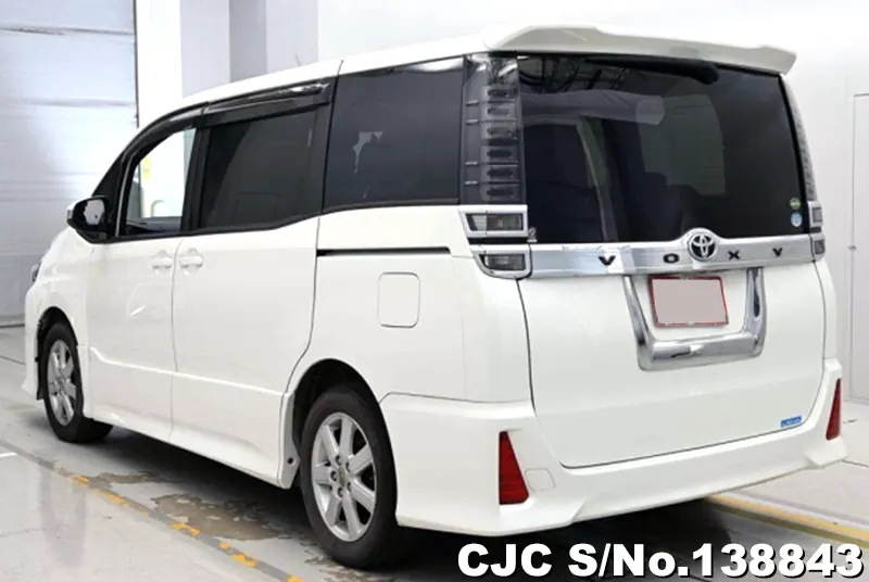 2017 Toyota / Voxy Stock No. 138843