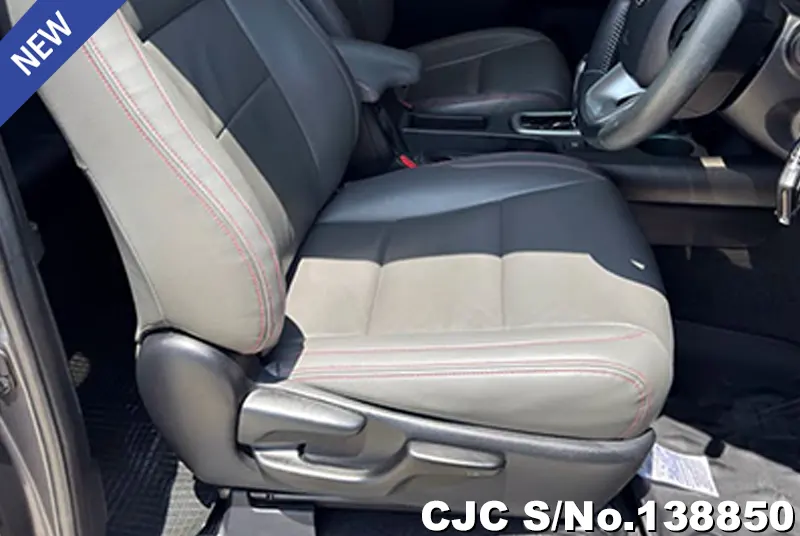 2017 Toyota / Hilux / Revo Stock No. 138850