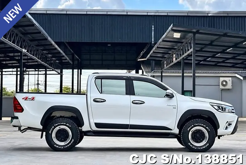 2015 Toyota / Hilux / Revo Stock No. 138851