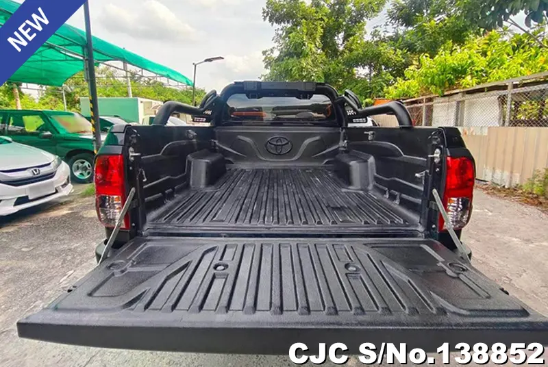 2018 Toyota / Hilux / Revo Stock No. 138852