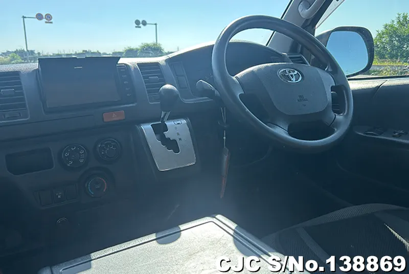 2015 Toyota / Hiace Stock No. 138869