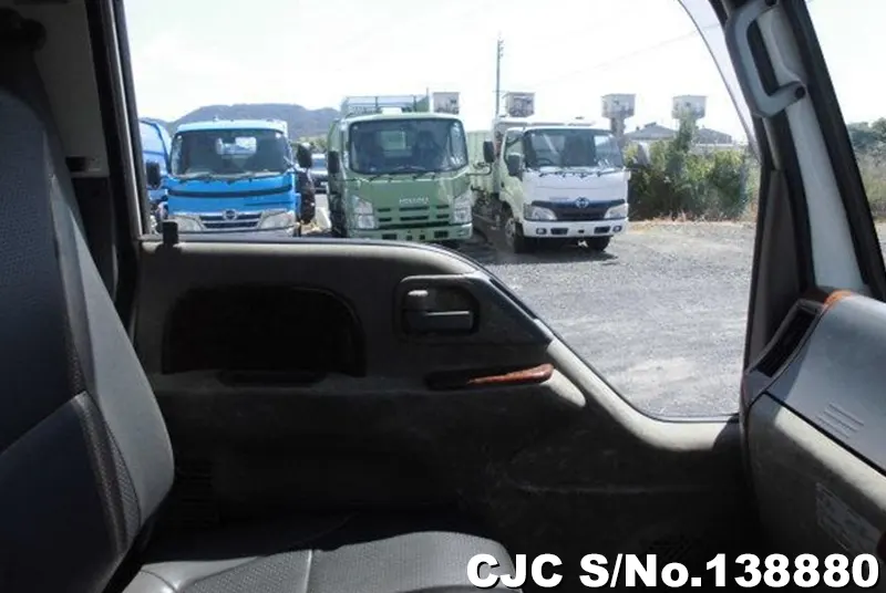 2012 Isuzu / Elf Stock No. 138880