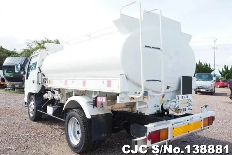 2011 Isuzu / Elf Stock No. 138881