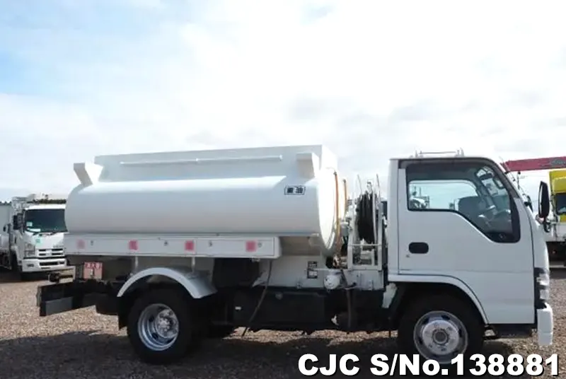 2011 Isuzu / Elf Stock No. 138881