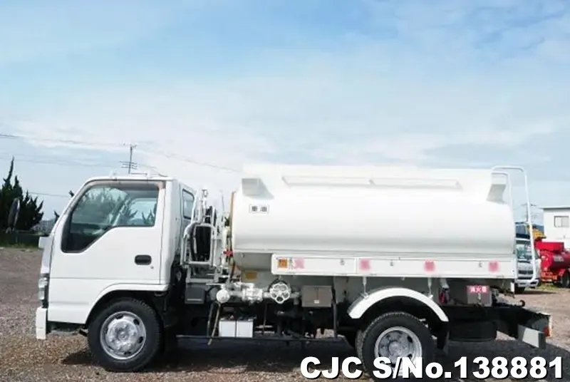 2011 Isuzu / Elf Stock No. 138881