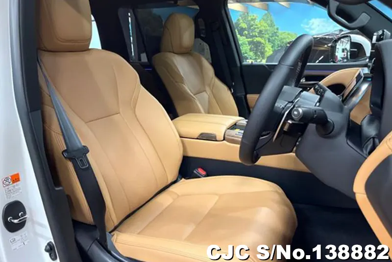 2025 Lexus / LX700H Stock No. 138882
