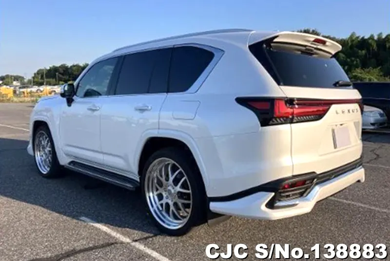 2025 Lexus / LX700H Stock No. 138883