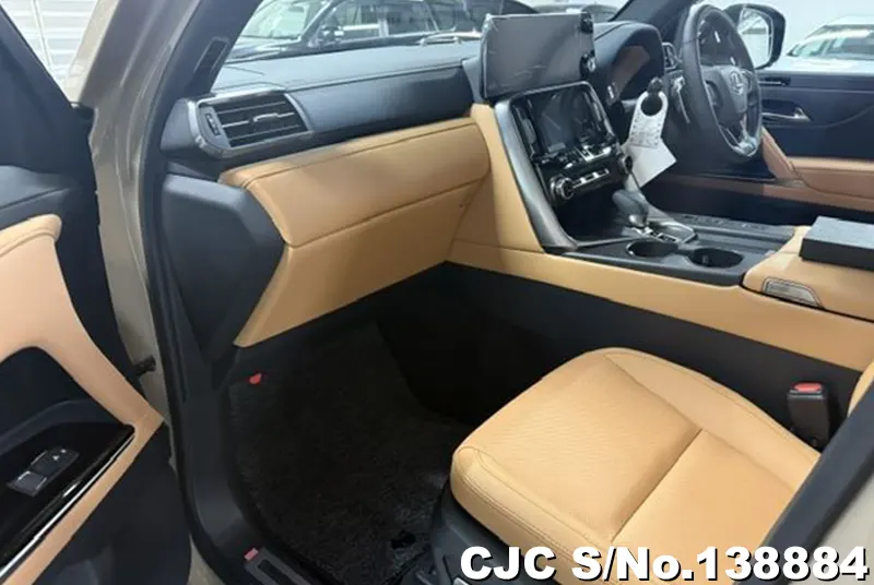 2025 Lexus / LX700H Stock No. 138884