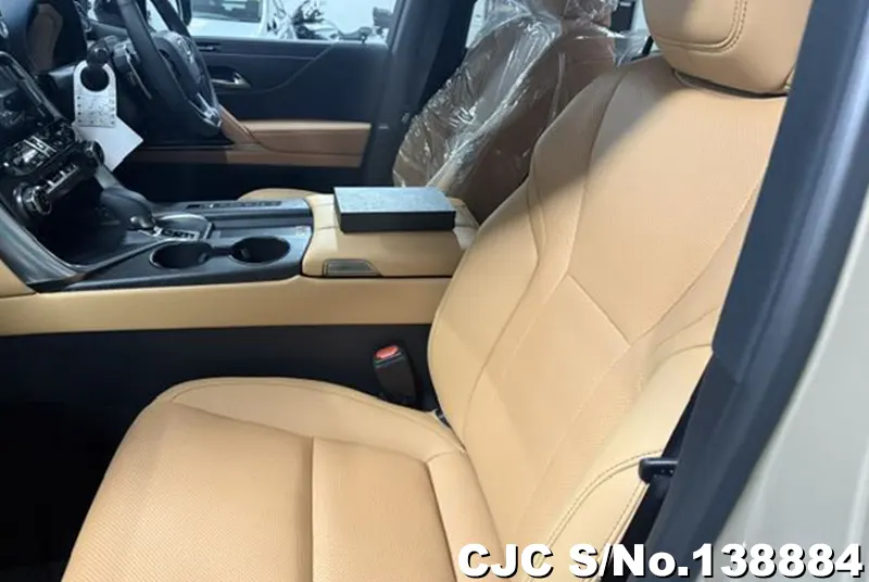 2025 Lexus / LX700H Stock No. 138884
