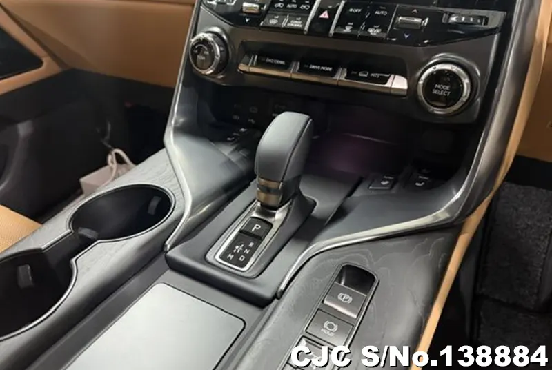 2025 Lexus / LX700H Stock No. 138884