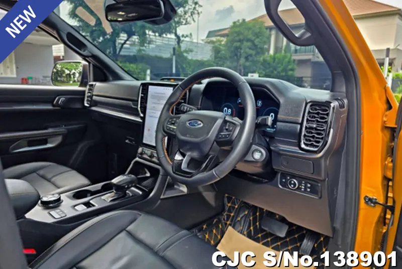 2025 Ford / Everest Stock No. 138901