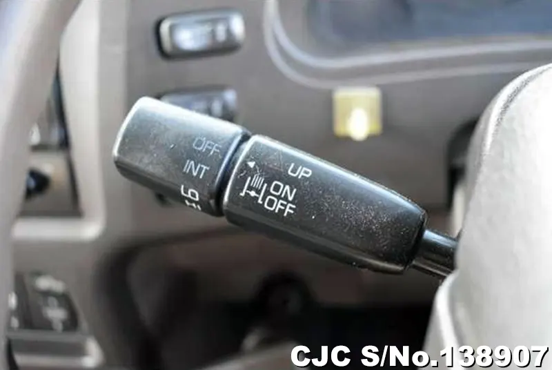 2009 Mitsubishi / Rosa Stock No. 138907