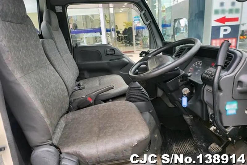 2004 Isuzu / Elf Stock No. 138914