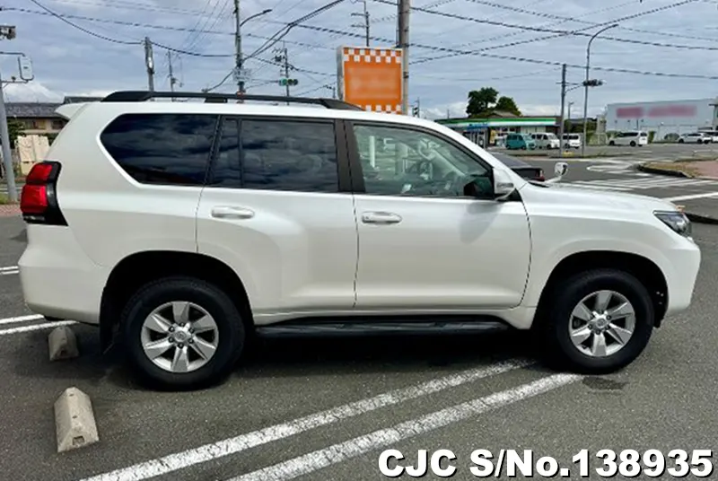 2023 Toyota / Land Cruiser Prado Stock No. 138935