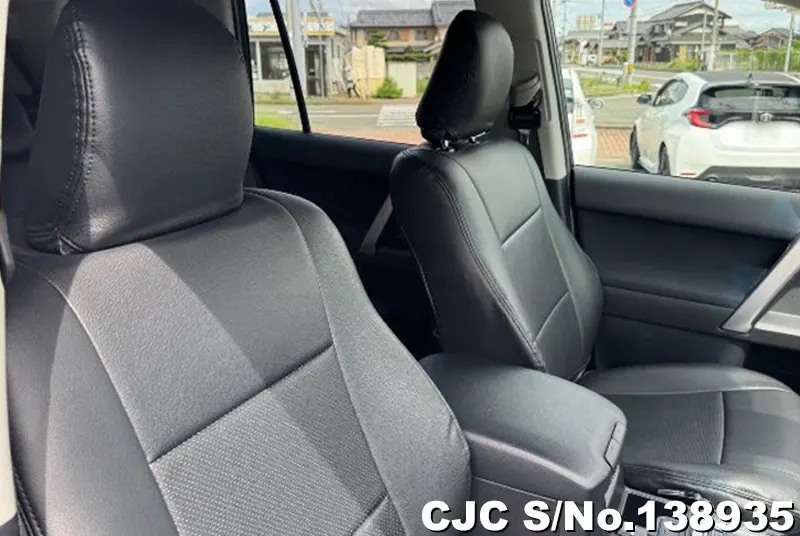 2023 Toyota / Land Cruiser Prado Stock No. 138935
