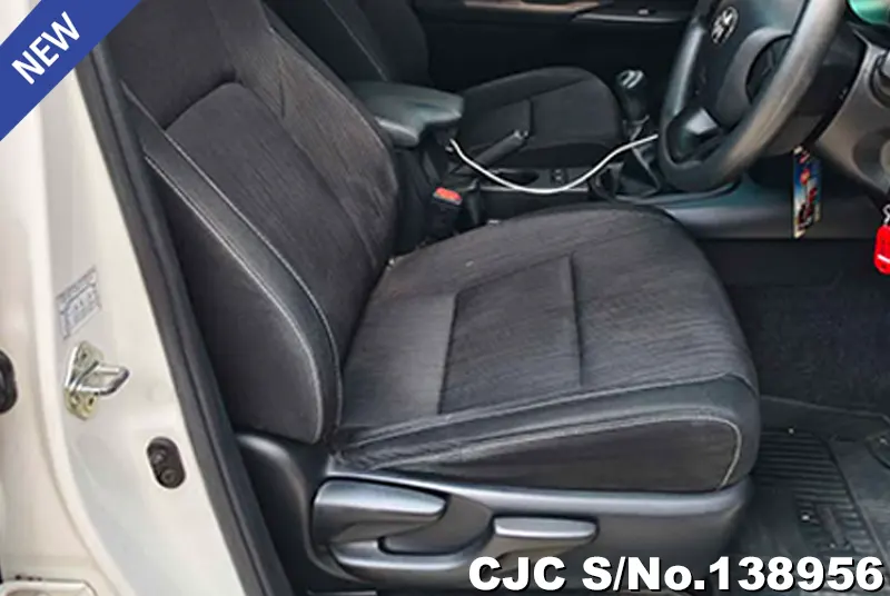 2019 Toyota / Hilux / Revo Stock No. 138956