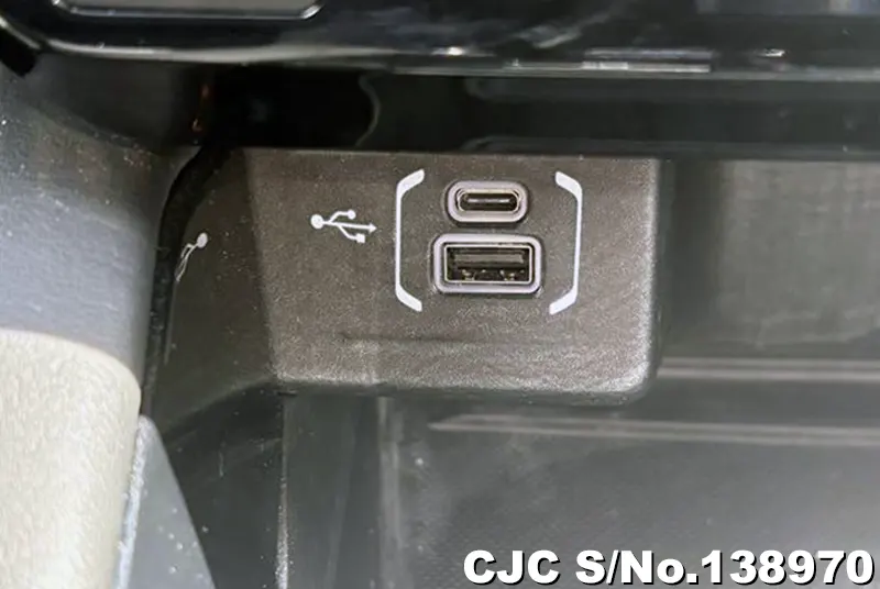 2024 Chrysler / Jeep Commander Stock No. 138970