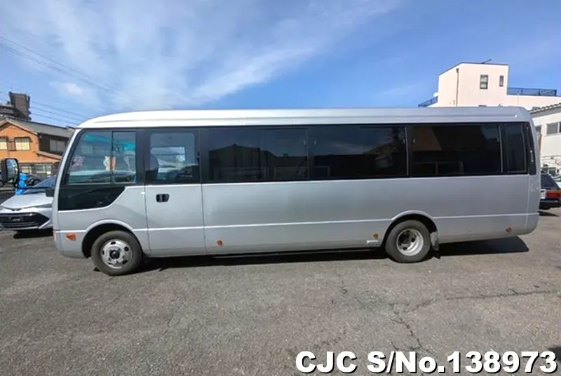2017 Mitsubishi / Rosa Stock No. 138973