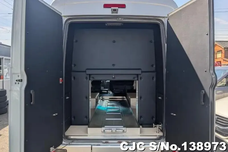 2017 Mitsubishi / Rosa Stock No. 138973