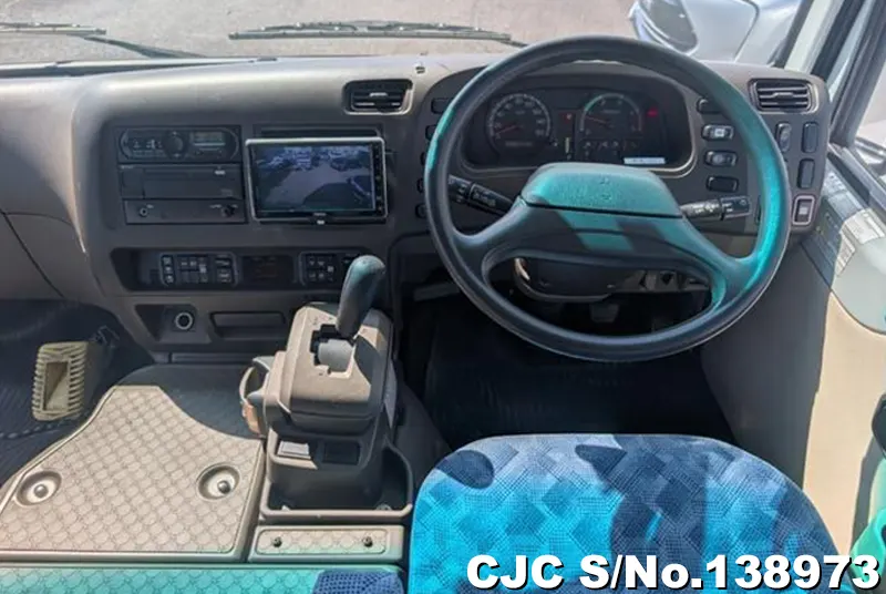 2017 Mitsubishi / Rosa Stock No. 138973
