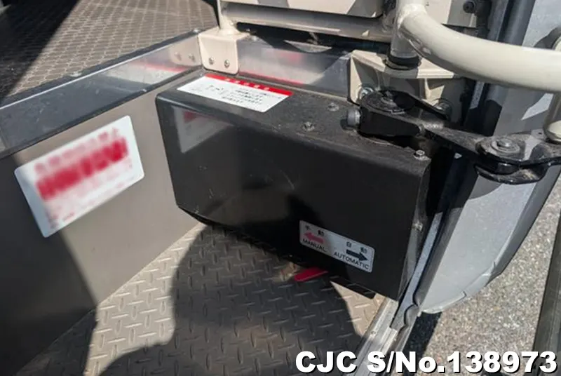 2017 Mitsubishi / Rosa Stock No. 138973