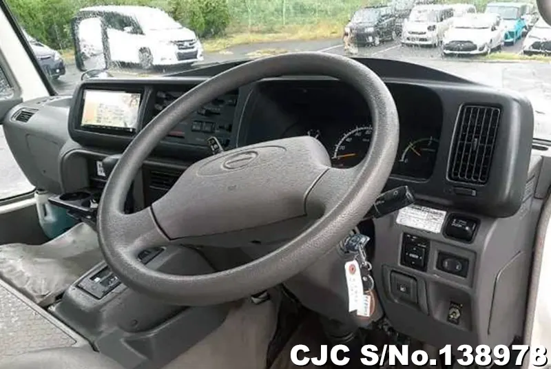 2011 Hino / Liesse Stock No. 138978