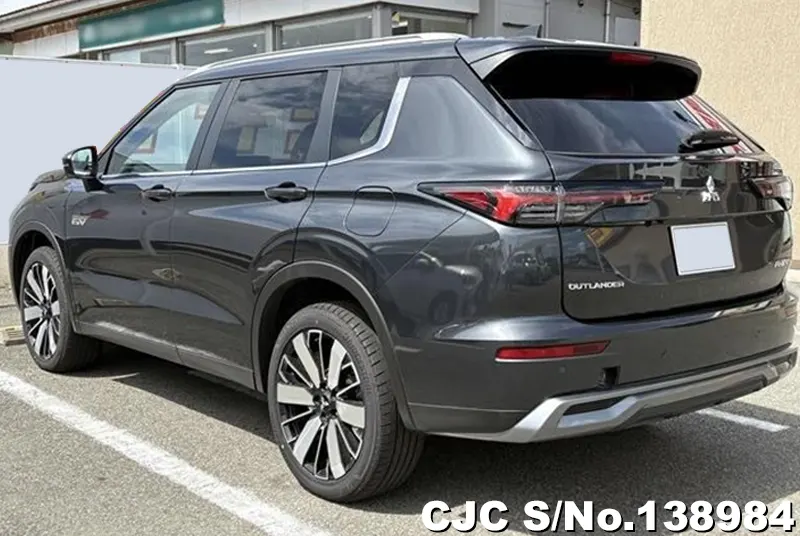2025 Mitsubishi / Outlander Stock No. 138984