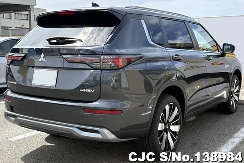 2025 Mitsubishi / Outlander Stock No. 138984