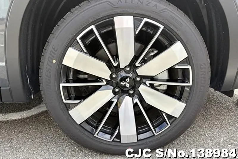 2025 Mitsubishi / Outlander Stock No. 138984