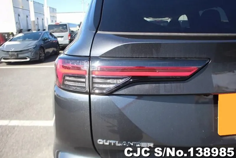 2025 Mitsubishi / Outlander Stock No. 138985