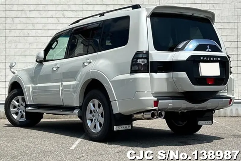 2019 Mitsubishi / Pajero Stock No. 138987