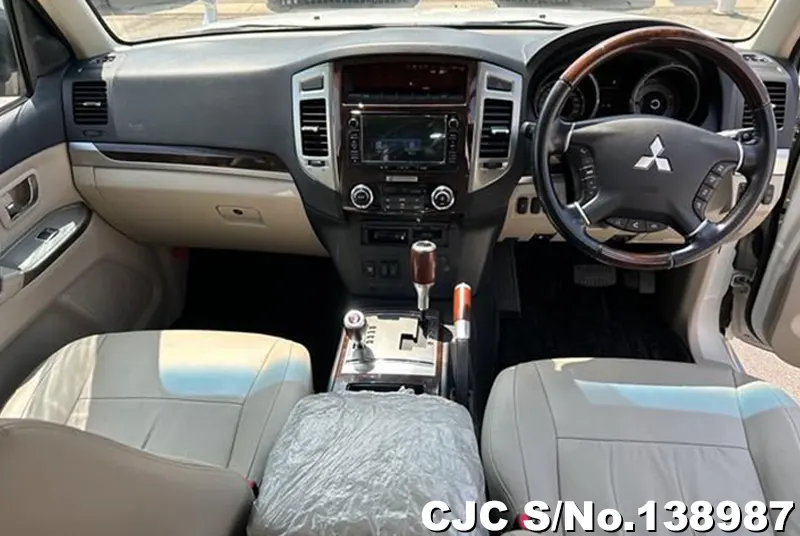 2019 Mitsubishi / Pajero Stock No. 138987