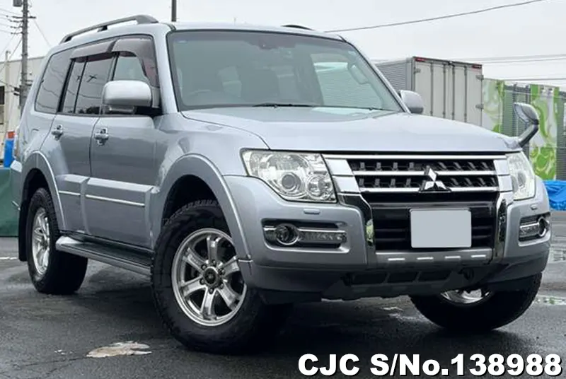 2017 Mitsubishi / Pajero Stock No. 138988