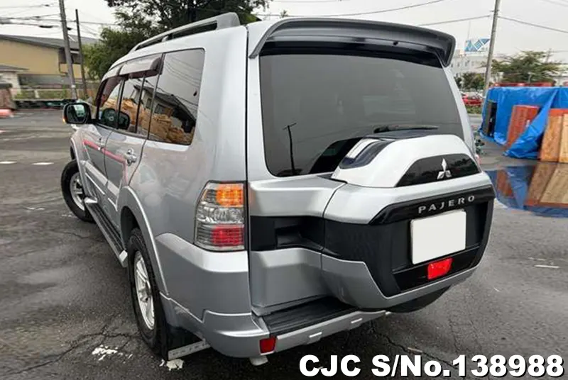 2017 Mitsubishi / Pajero Stock No. 138988