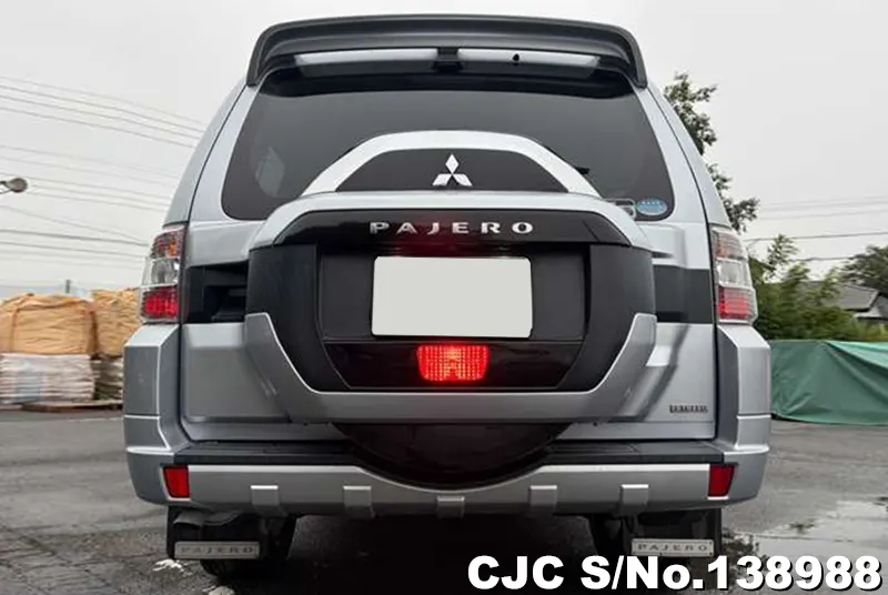 2017 Mitsubishi / Pajero Stock No. 138988