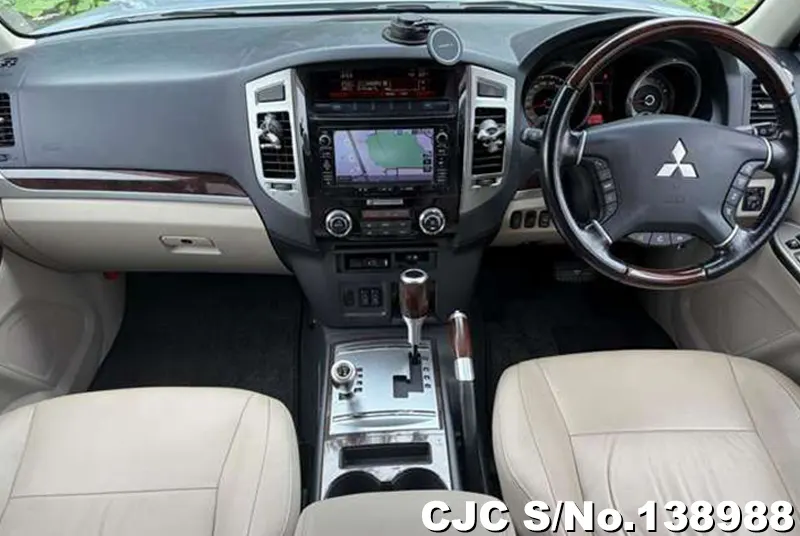 2017 Mitsubishi / Pajero Stock No. 138988