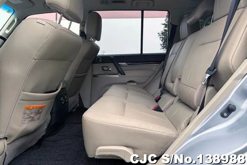 2017 Mitsubishi / Pajero Stock No. 138988